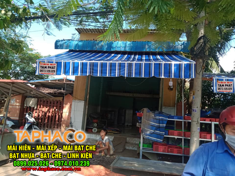 Mái che quay tay giá rẻ, bạt tốt, BH 24T ,.mái che TaPhaCo 4 Lắp đặt Mái hiên di động quay tay giá rẻ