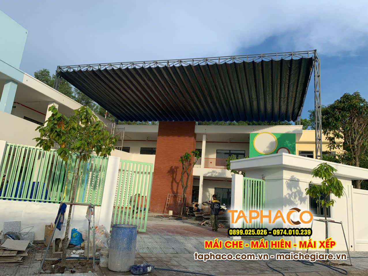 Mái Che Sân Giá Rẻ – Bạt Tốt, Đẹp, Chắc Chắn, Tiết Kiệm 3 Mái Che Sân Hiện Đại, Linh Hoạt – Giải Pháp Tối Ưu Cho Không Gian Ngoài Trời
